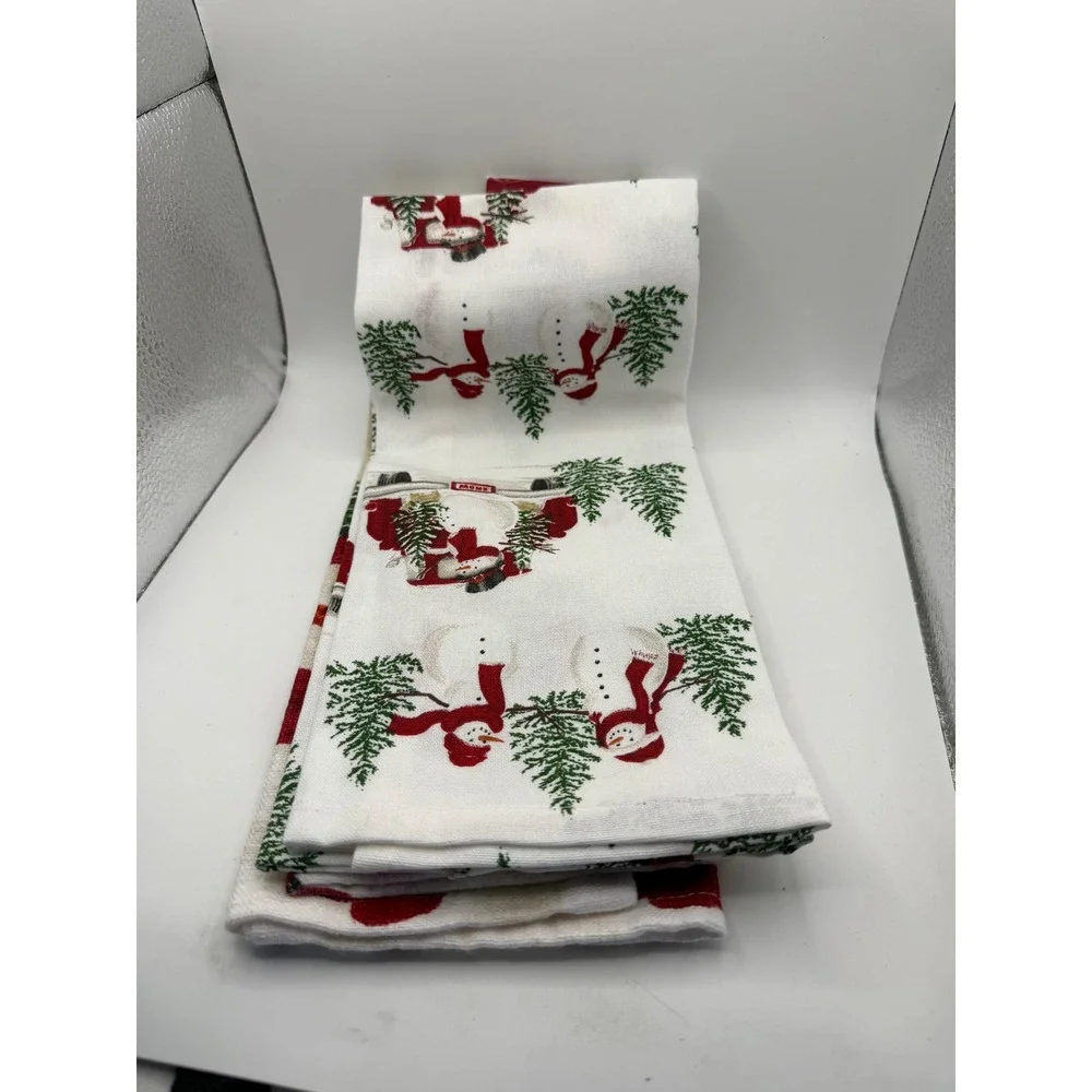 St Nicholas Square Kitchen Towels Set of 2 Snowman Red Truck‎ Holiday Christmas